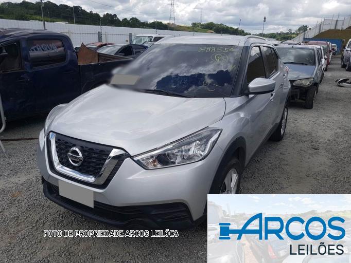 NISSAN KICKS 18/18