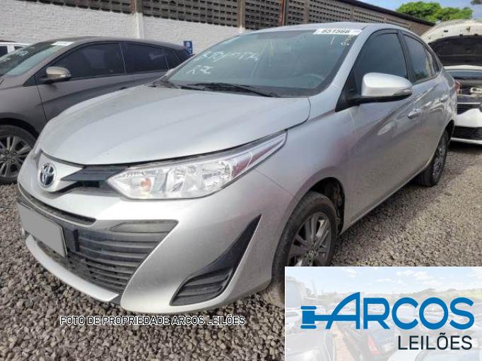 TOYOTA YARIS SEDAN 21/22