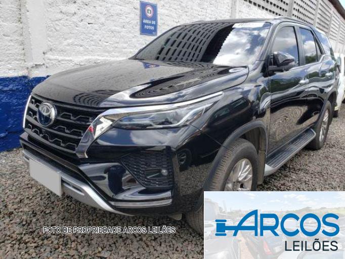 TOYOTA HILUX SW4 22/22