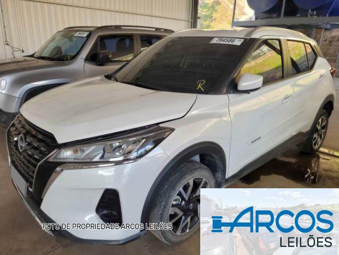 NISSAN KICKS 22/23