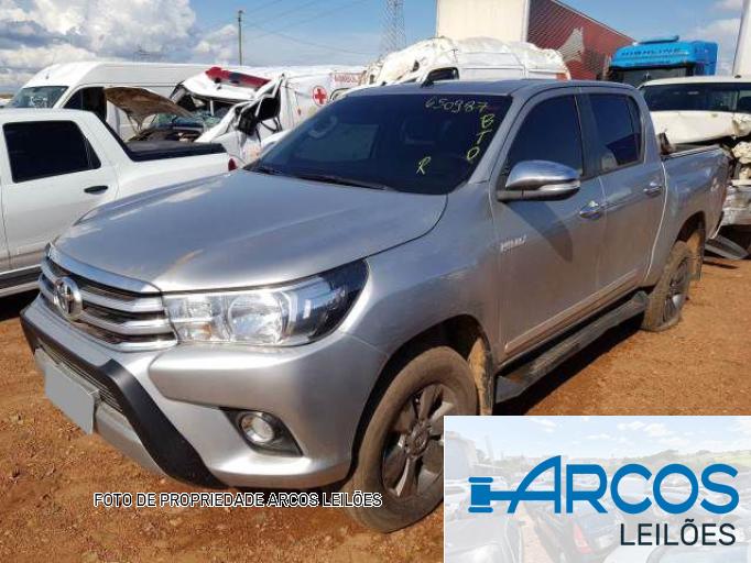 TOYOTA HILUX CD 16/17