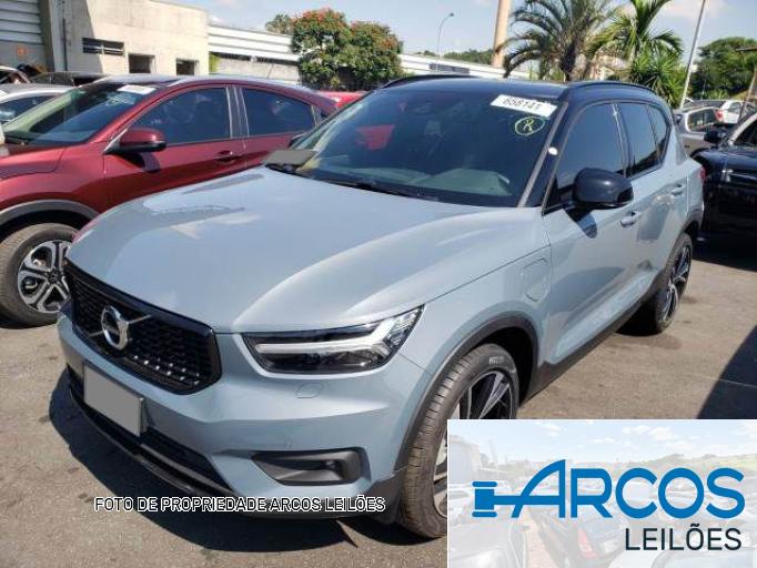 VOLVO XC40 21/21