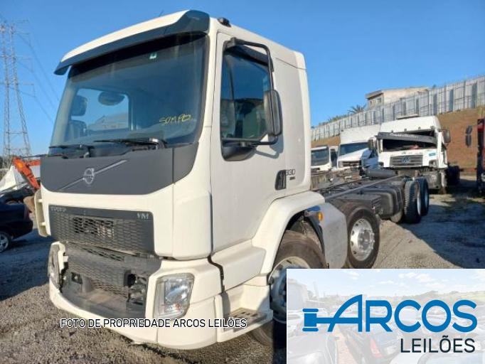 VOLVO VM-330 22/22