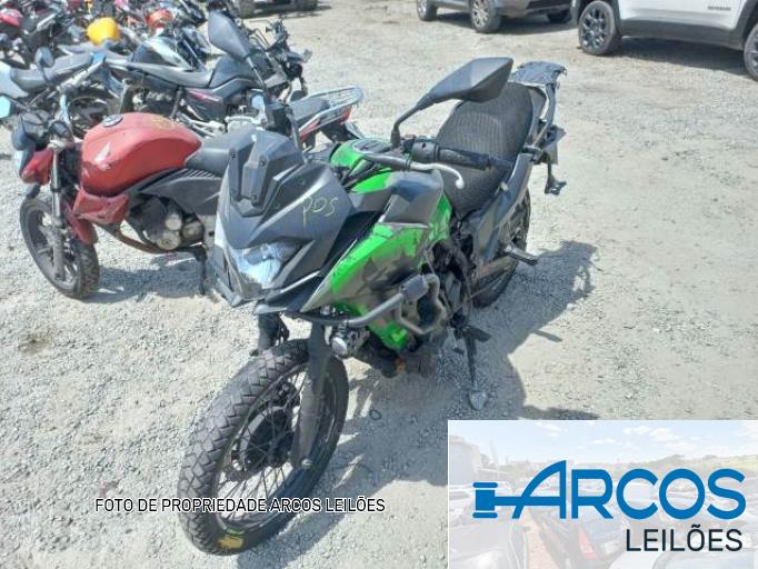 KAWASAKI VERSYS-X 18/18
