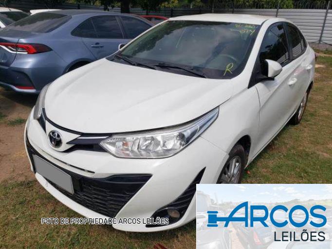 TOYOTA YARIS SEDAN 19/19