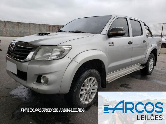 TOYOTA HILUX 12/12