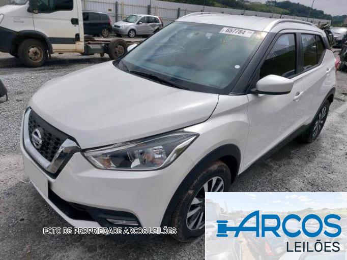 NISSAN KICKS 18/18